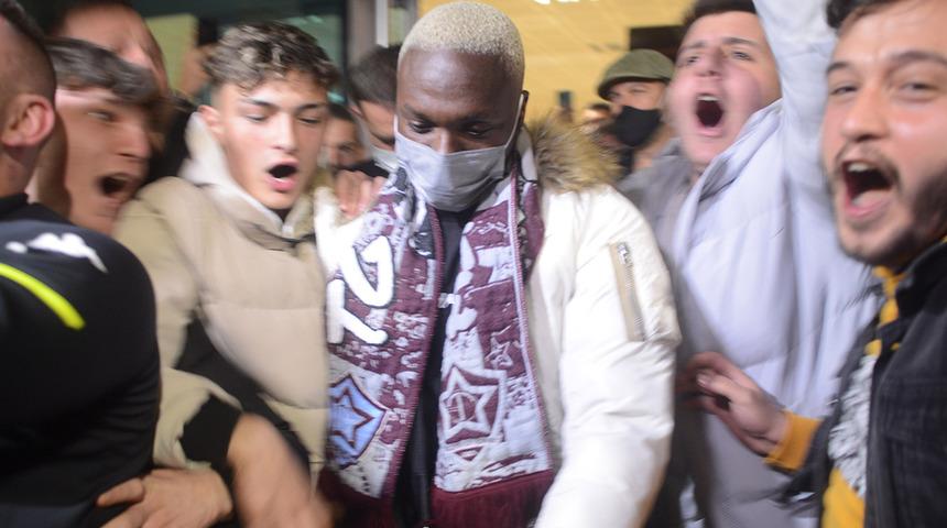 Son Dakika: Trabzonspor, Jean Evrard Koussai transferini açıkladı