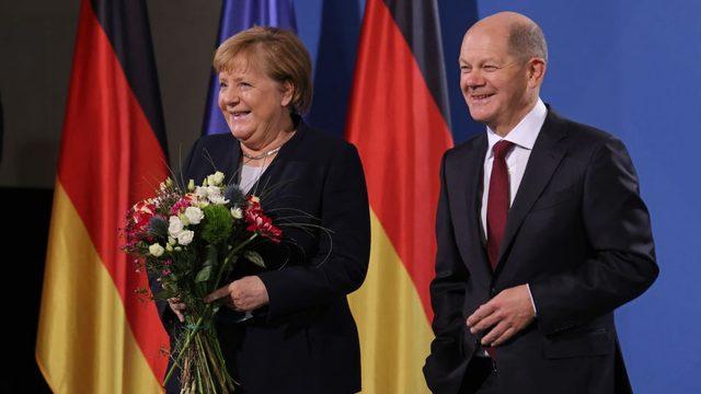 Merkel ve Scholz