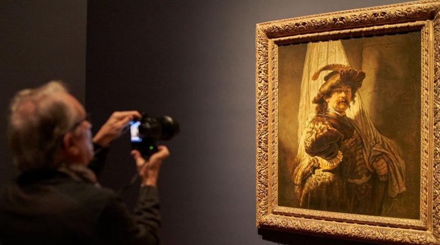 Hollanda d&uuml;nyaca &uuml;nl&uuml; Rembrandt otoportresini satın alacak