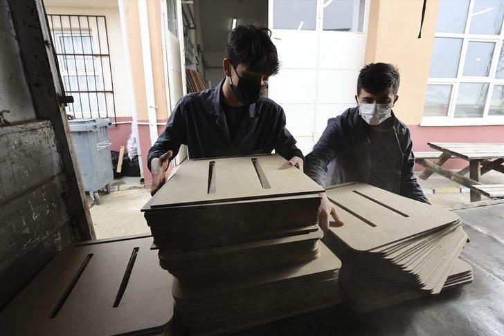 Meslek liseliler, mezun olmadan mobilya sektörünün aranan elemanı oluyor G4