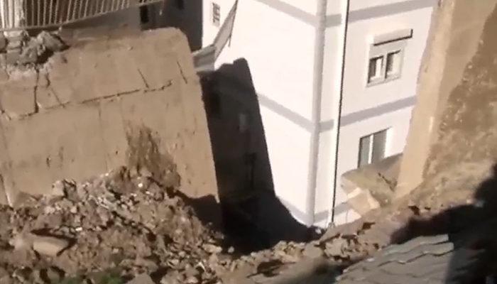Son Dakika: İzmir'de istinat duvarı çöktü! 2 bina tahliye edildi