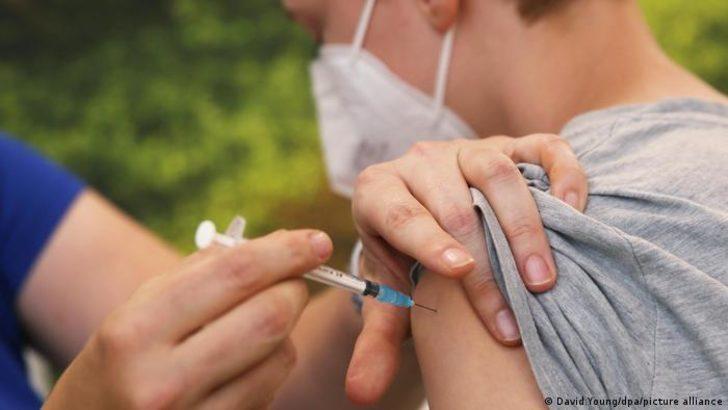 Almanya'da 5-11 yaş grubunda hastalığı olan çocuklara aşı tavsiyesi