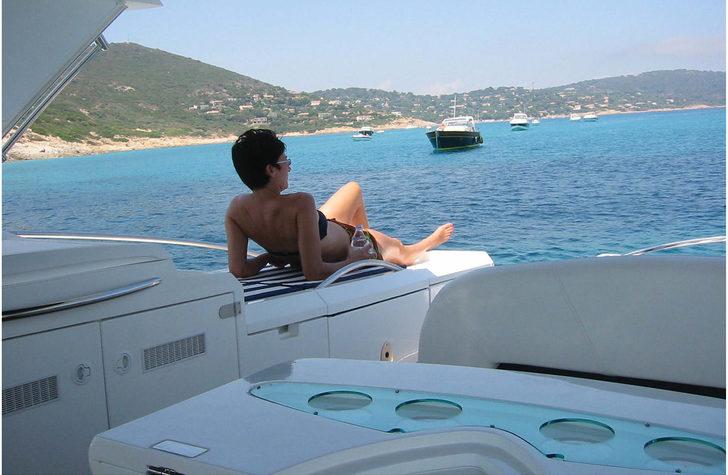 En ünlü pedofili suçlusu Jeffrey Epstein ve Ghislaine Maxwell'in fotoğrafları ortaya çıktı G4