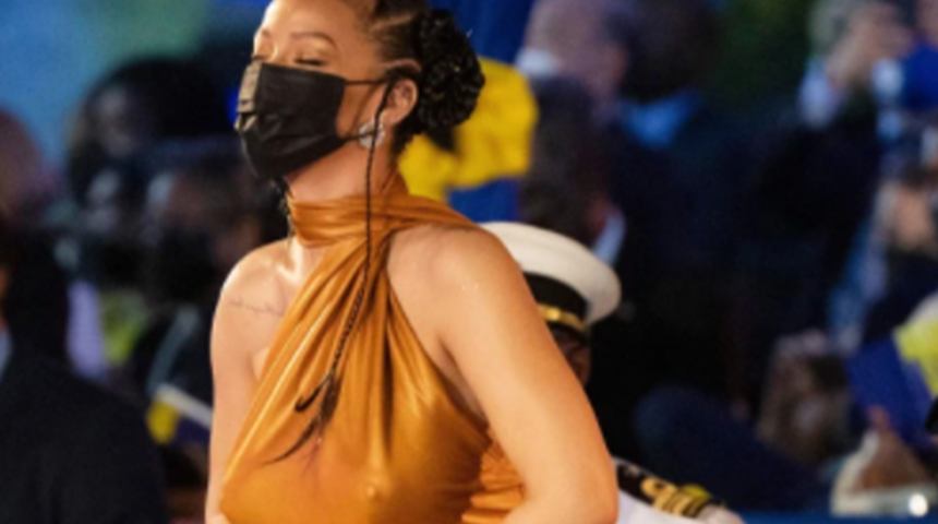 Sosyal medyanın yeni trendi ünlüleri etkisi altına aldı! İç çamaşırsız görüntüler popüler oldu