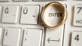 Bu da oldu: Metaverse'te düğün yaptılar!