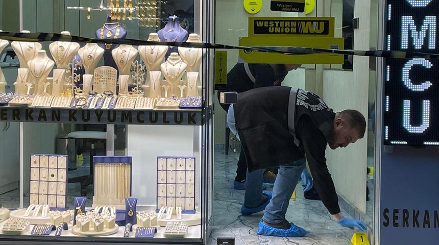 İzmir'de kuyumcu soygunu sırasında bir kişiyi yaralayan şüpheli yakalandı