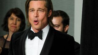 Brad Pitt'i gören inanamadı! Göbeği tartışma yarattı