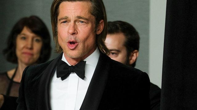 Brad Pitt'i gören inanamadı! Göbeği tartışma yarattı