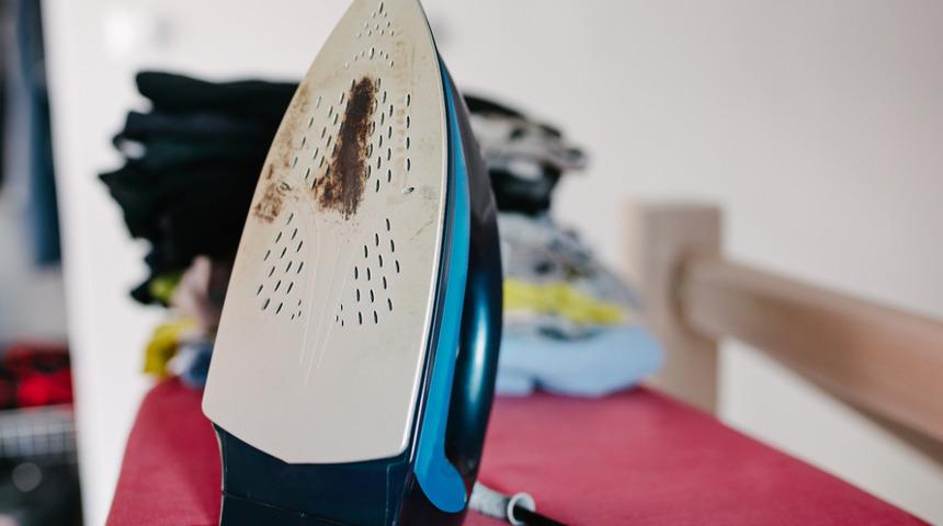 &Uuml;t&uuml;n&uuml;z&uuml;n tabanı mı yandı? Daha &ouml;nce hi&ccedil; duymadığınız bu y&ouml;ntemlerle ilk g&uuml;nk&uuml; haline getirebilirsiniz!