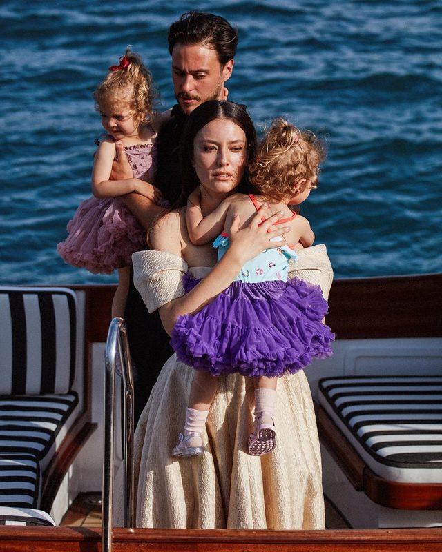 Barbaroslar: Akdeniz'in Kılıcı'nın Isabel'i Pelin Akil göğüs dekoltesiyle Instagram'ı salladı!