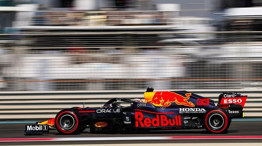 Formula 1'de büyük final öncesi avantaj Verstappen'in