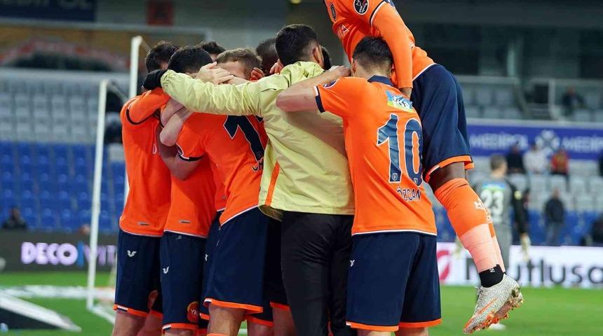 Başakşehir durdurulamıyor! Seri 8 maça çıktı