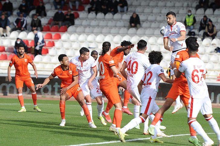 TFF 1. Lig'de şok olay! Adanasporlu Samed Ali Kaya maç sırasında stadı terk etti!