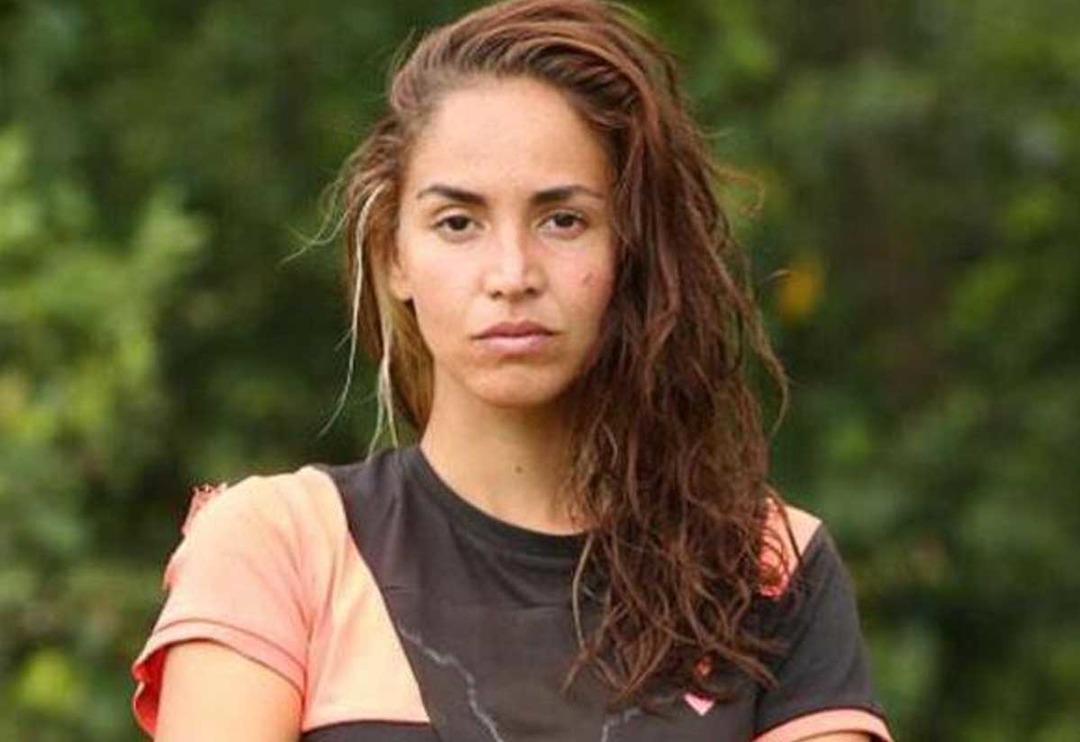 Eski Survivor yarışmacısı Berna Keklikler, TikTok fenomeni sevgilisiyle verdiği pozlar dudak u&ccedil;uklattı