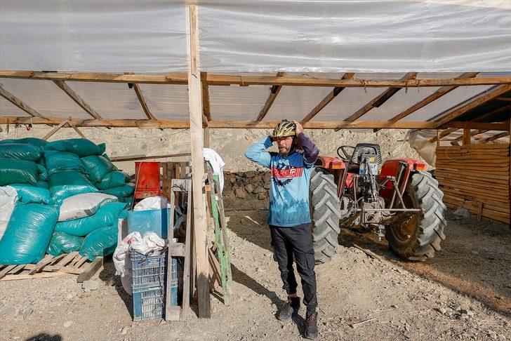 Şampiyon sporcu yerleştiği yaylanın "Bisikletli sosyete çoban"ı oldu G3