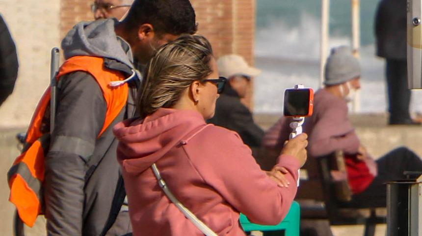 Duyan oraya koştu! Art arda fotoğraf çektiler