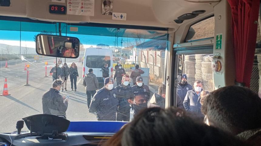 Barınamıyoruz hareketiyle Ankara'ya giden &ouml;ğrencilere g&ouml;zaltı