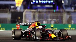 Formula 1'de şampiyon Max Verstappen!