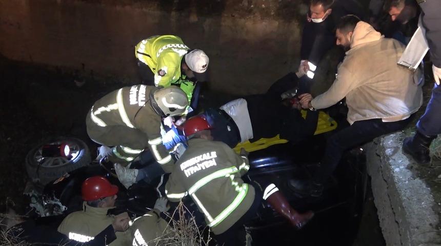 Seferber oldular! Korkunç kaza: Araçtan güçlükle kurtarıldı