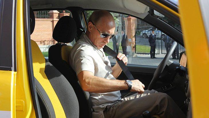 Putin: 1990’larda korsan taksi şoförlüğü yaptım