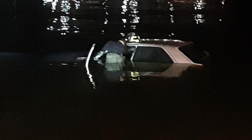 Aracını denize s&uuml;ren s&uuml;r&uuml;c&uuml;: Moralim bozuk