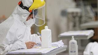 Omicron 48 saat içerisinde Londra’da baskın mutasyon olabilir