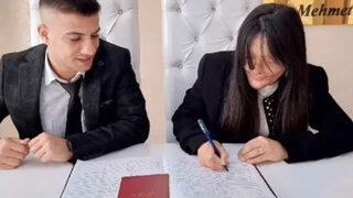 Yüzüne asit atan sevgilisiyle evlendi! Berfin'in babası canlı yayında isyan etti: Böyle bir kızım yok