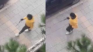 Sosyal medyada gündem oldu! Küçükçekmece'de elinde kılıçla görüntülenen kişinin sırrı çözüldü