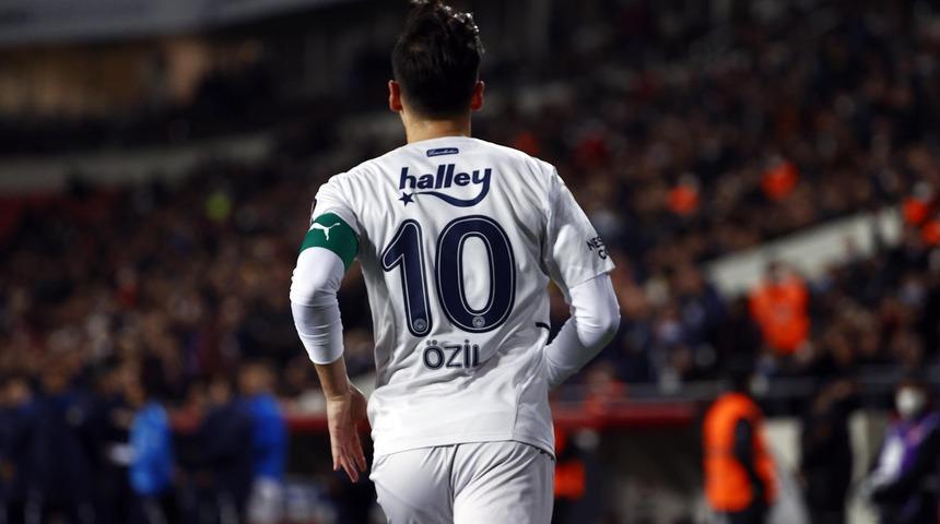 Mesut Özil paylaştı! "Tam gaz devam etmeliyiz"