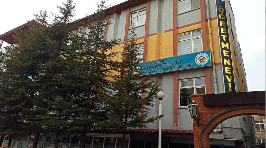 Kahramanmaraş'ta &ouml;ğretmenevinde sır &ouml;l&uuml;m