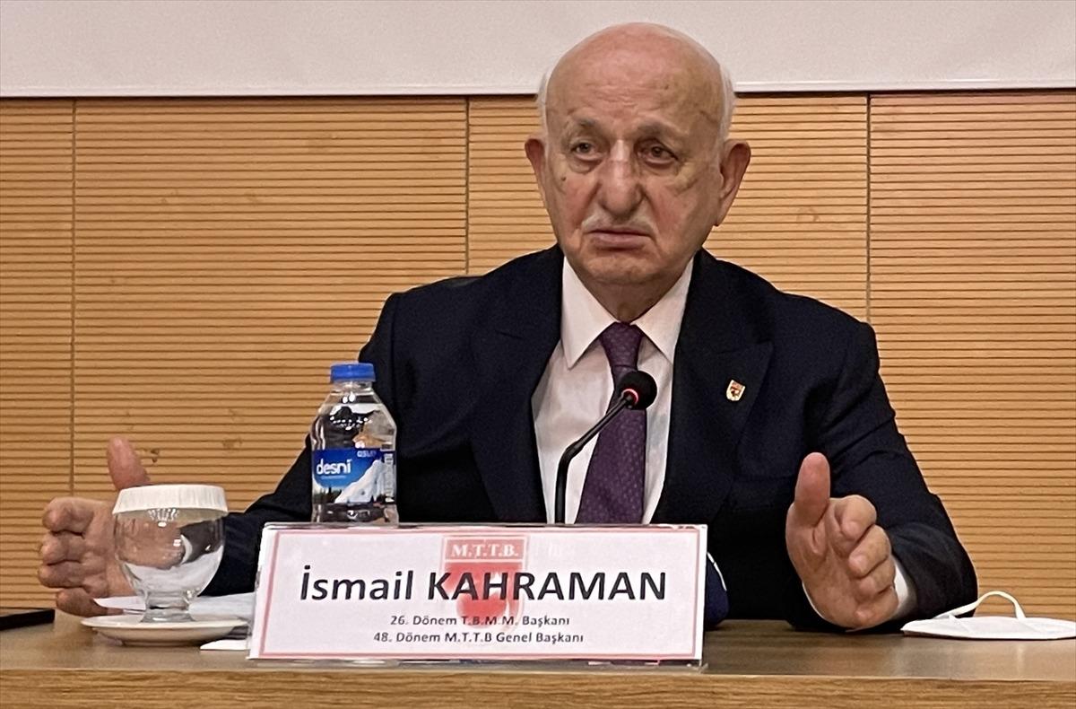 Bayburt'ta "1916 Yılından G&uuml;n&uuml;m&uuml;ze MTTB ve Gen&ccedil;lik" konferansı d&uuml;zenlendi