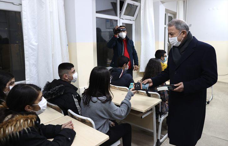 Milli Savunma Bakanı Akar: "Türkler ve Kürtler kardeştir" G5