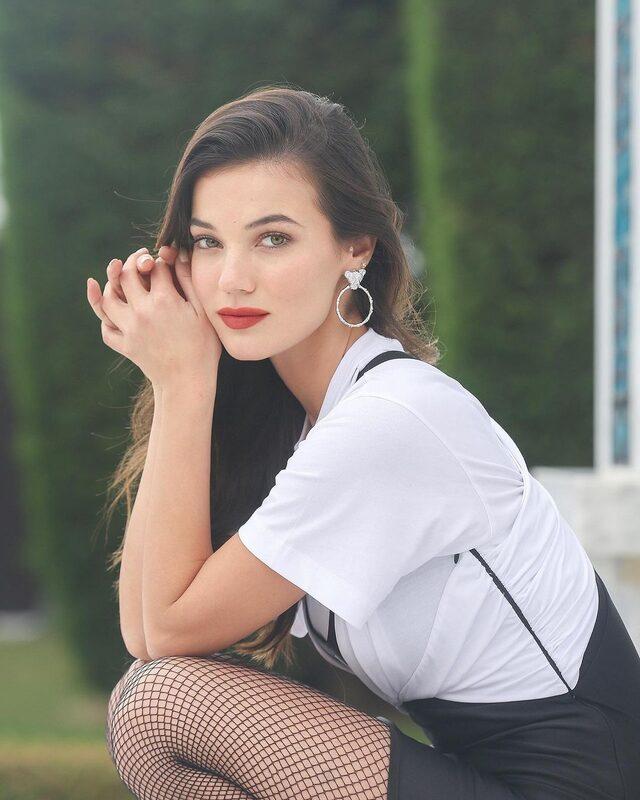 Yargı'nın Ceylin'i Pınar Deniz süper minili pozuyla Instagram'ı salladı! 'Masum ve seksi'
