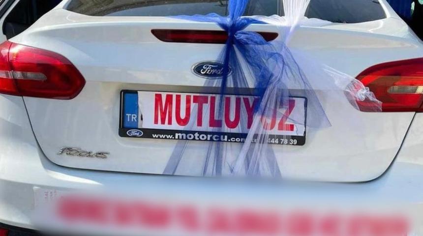 Batman'da gelin ve damattan dikkat çeken tepki! Yazıyı gören destek verdi