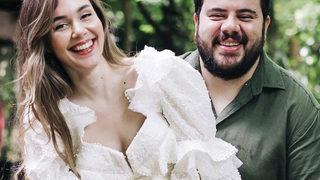 Eser Yenenler ve Berfu Yenenler çifti çocuklarıyla yeni yıl pozu verdi