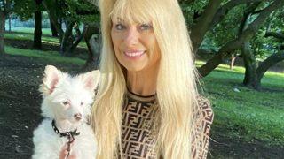 Her yıl köpeğine bir servet harcıyor! Hediyelerinin fiyatı bile dudak uçuklattı