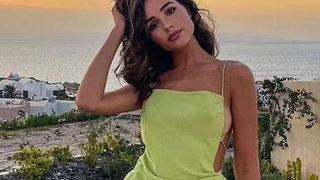 Olivia Culpo, sütyensiz poz verdi! Gömleğinin düğmelerini sonuna kadar açtı