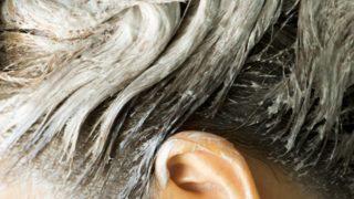 Kuaför maliyetine son! Saçlarınızı evde boyayabileceğiniz ev yapımı saç boyası tarifleri