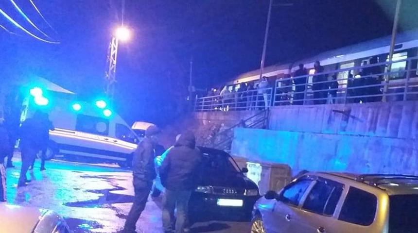 Korkunç ölüm! Karşıdan karşıya geçerken yolcu treninin altında kaldı