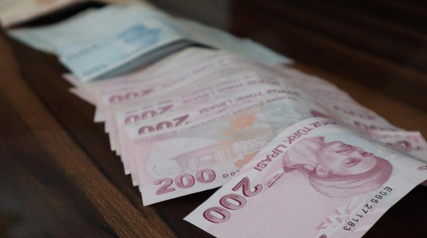 Dilencinin üzerinden çıkan para zabıtayı bile şaşkına çevirdi: İlk defa karşılaştık