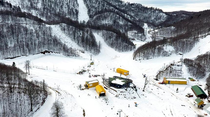 Kartepe pistleri hafta sonu açılıyor! Kar kalınlığı 70 santimetreyi açtı