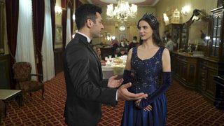 Aziz'de birlikte rol alacaklar! Murat Yıldırım-İman Elbani çiftinden set kareleri geldi