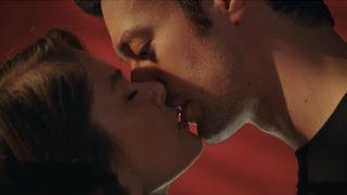 Camdaki Kız 25. yeni bölüm fragmanı yayınlandı! Nalan ve Sedat'ın romantik gecesi!