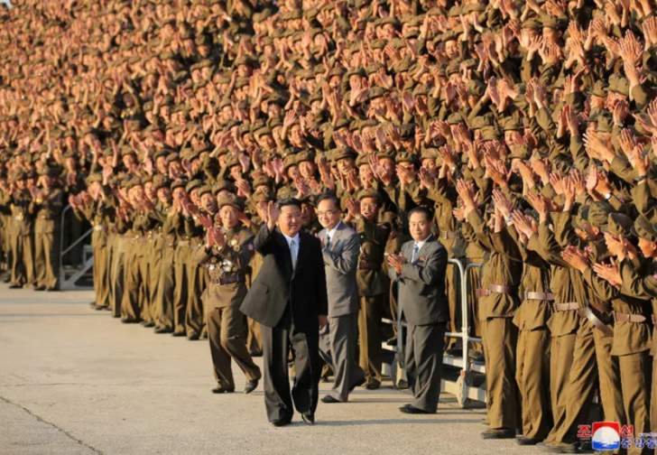 Kuzey Kore'de yas! Ülkede 11 gün boyunca gülmek bile yasak
