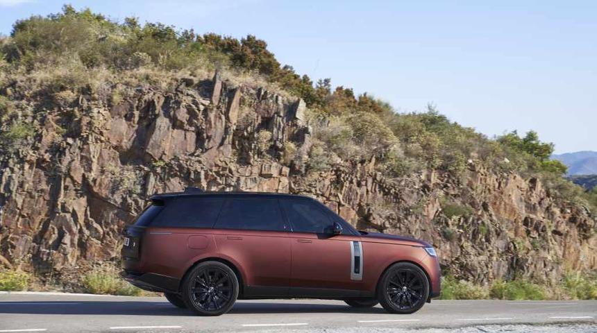 Yeni Land Rover Range Rover SV tanıtıldı: 1.6 milyondan fazla konfigürasyonu var