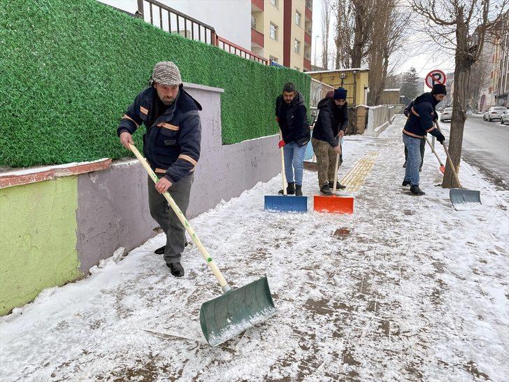 Erzurum, Ardahan, Ağrı ve Kars'ta kar yağışı etkili oldu G1
