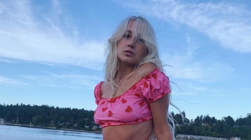 İç çamaşırıyla kahve servis etmek için servet ödüyorlar! Mesleğinin göründüğünden daha zor olduğunu itiraf etti