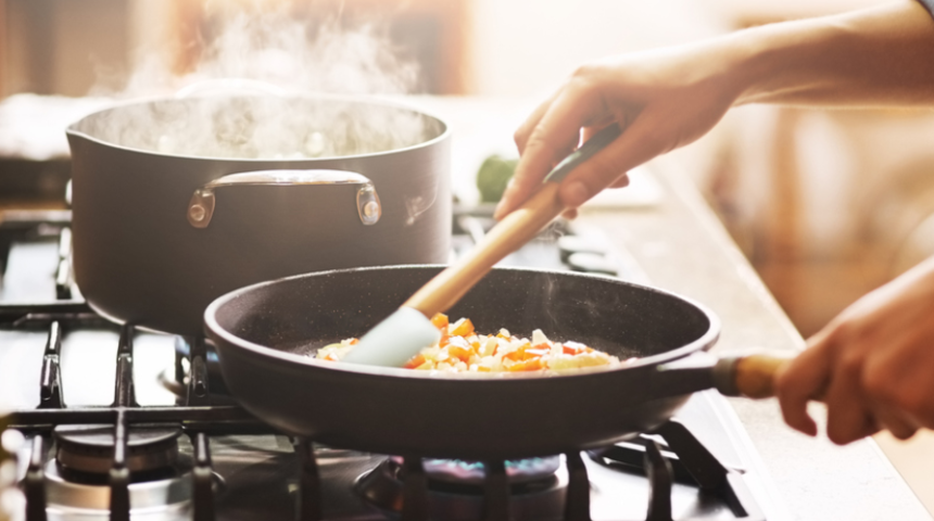 Uzun saatler alan temizlikten sıkılanlara: Mutfak ve banyolar bu y&ouml;ntemlerle her zaman ışıl ışıl g&ouml;r&uuml;necek!