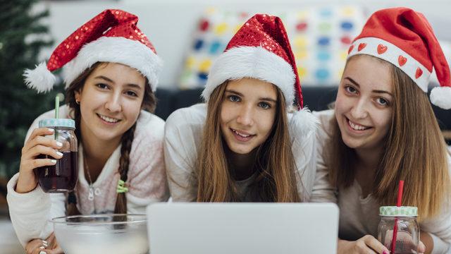 Yılbaşında pijama partisi düzenlemeyi planlayanların ve davetlilerin mutlaka bakması gereken ürünler