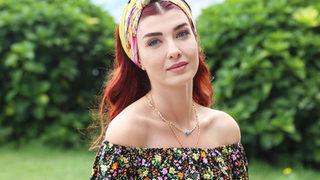 Kuzey Yıldızı'yla parlayan Aslıhan Güner çiçekli minisiyle hayran bıraktı! Yeni yaşını böyle kutladı 